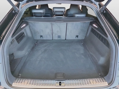9 - Audi Q8 Cascioli Group