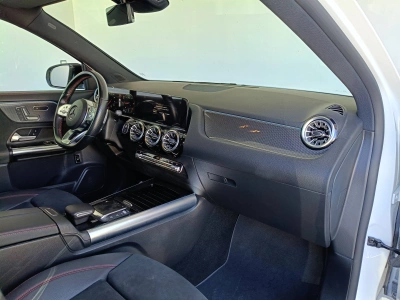 10 - Mercedes-Benz GLA Cascioli Group