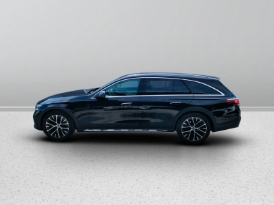 3 - Mercedes-Benz Classe E Cascioli Group