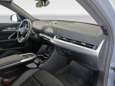 10 - BMW iX2 Cascioli Group