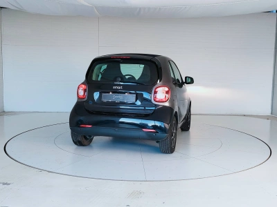 6 - smart fortwo Cascioli Group