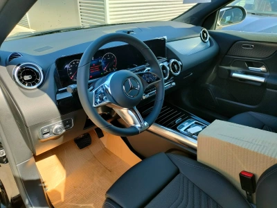 10 - Mercedes-Benz GLA Cascioli Group