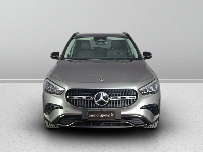 2 - Mercedes-Benz GLA Cascioli Group