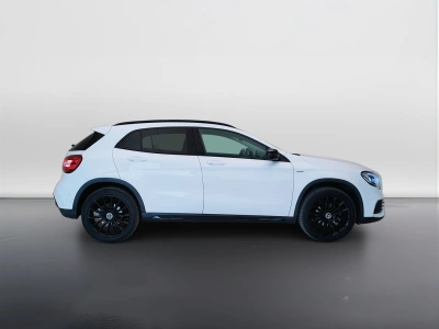 4 - Mercedes-Benz GLA Cascioli Group