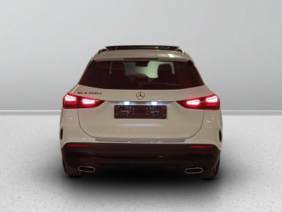 4 - Mercedes-Benz GLA Cascioli Group