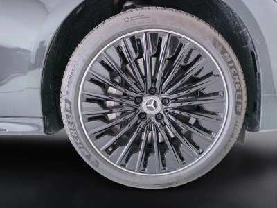 10 - Mercedes-Benz Classe E Cascioli Group