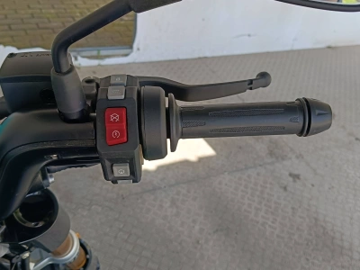 5 - BMW Motorrad C SCOOTER Cascioli Group