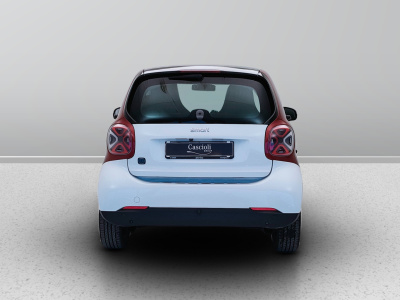 4 - smart fortwo Cascioli Group