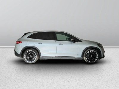 3 - Mercedes-Benz EQE Cascioli Group