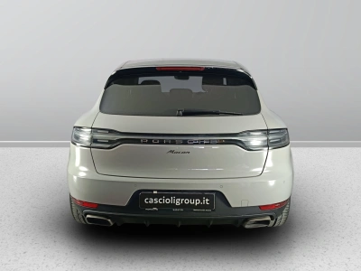 5 - Porsche Macan Cascioli Group