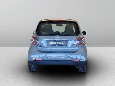 4 - smart fortwo Cascioli Group