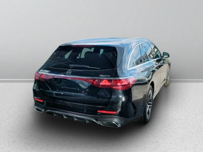 3 - Mercedes-Benz Classe E Cascioli Group