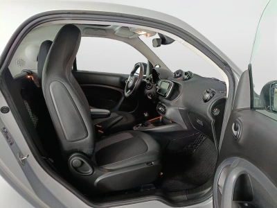 10 - smart fortwo Cascioli Group