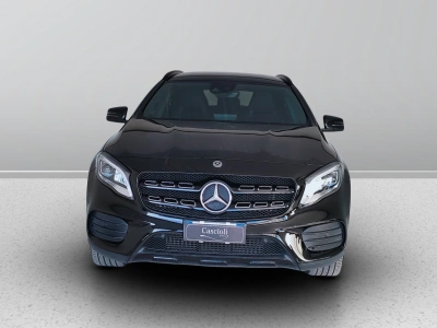 2 - Mercedes-Benz GLA Cascioli Group