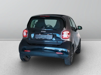 6 - smart fortwo Cascioli Group