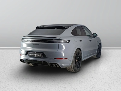 4 - Porsche Cayenne Cascioli Group