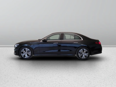 3 - Mercedes-Benz Classe E Cascioli Group