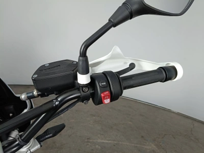 8 - BMW Motorrad nineT Cascioli Group