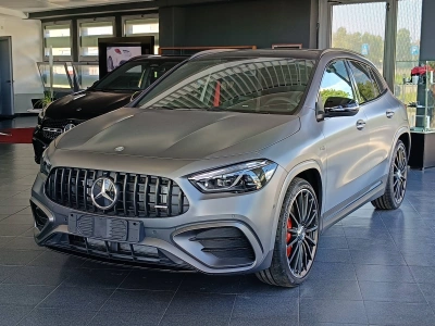 1 - Mercedes AMG GLA Cascioli Group