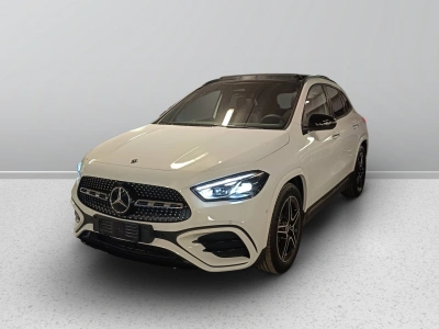 1 - Mercedes-Benz GLA Cascioli Group