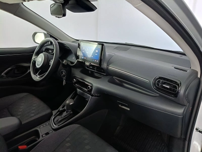 10 - Toyota Yaris Cascioli Group