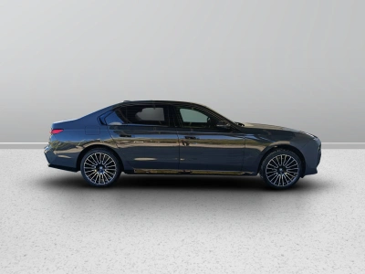 3 - BMW Serie 7 Cascioli Group