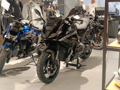 1 - BMW Motorrad RS Cascioli Group