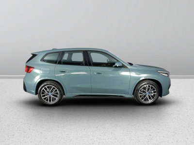 3 - BMW iX1 Cascioli Group