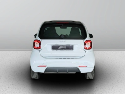 4 - smart fortwo Cascioli Group