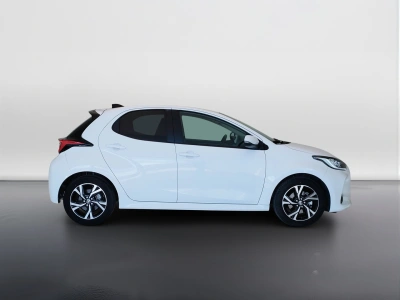 4 - Toyota Yaris Cascioli Group