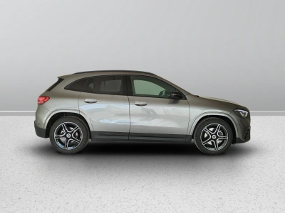7 - Mercedes-Benz GLA Cascioli Group