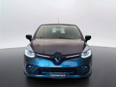 2 - Renault Clio Cascioli Group
