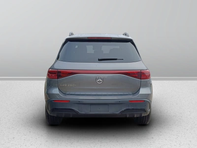 4 - Mercedes-Benz EQB Cascioli Group