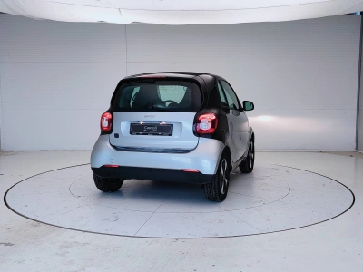6 - smart fortwo Cascioli Group