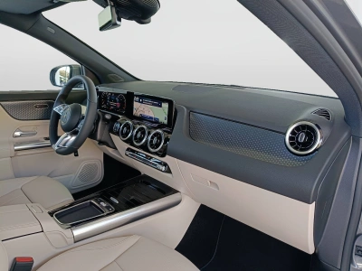 10 - Mercedes-Benz GLA Cascioli Group