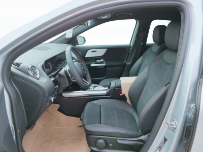 10 - Mercedes-Benz GLA Cascioli Group