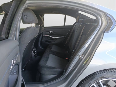 9 - BMW Serie 3 Cascioli Group