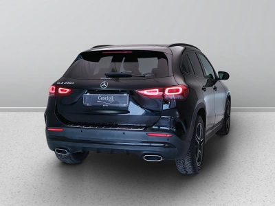 12 - Mercedes-Benz GLA Cascioli Group