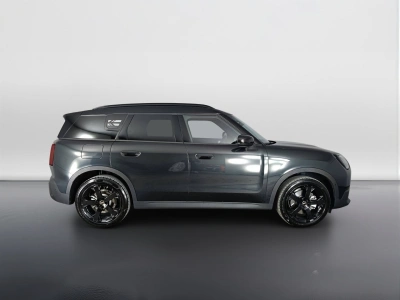 3 - MINI Countryman Cascioli Group