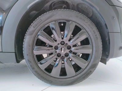 8 - MINI Countryman Cascioli Group