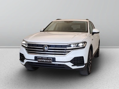 1 - Volkswagen Touareg Cascioli Group