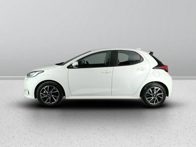 6 - Toyota Yaris Cascioli Group