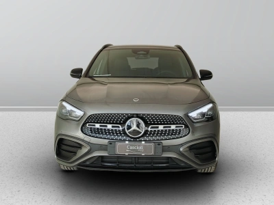 2 - Mercedes-Benz GLA Cascioli Group