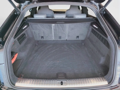 9 - Audi Q8 Cascioli Group