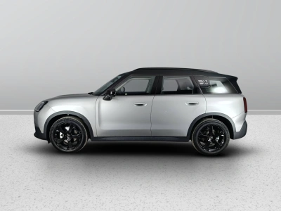 6 - MINI Countryman Cascioli Group