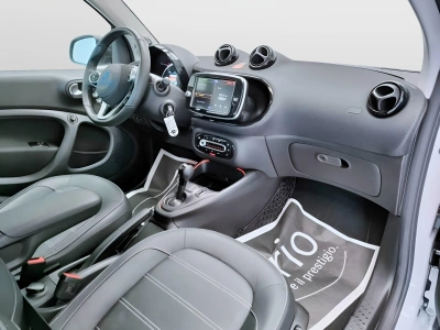 9 - smart fortwo Cascioli Group