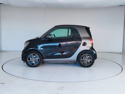 3 - smart fortwo Cascioli Group