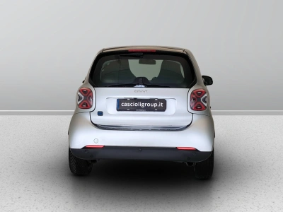 4 - smart fortwo Cascioli Group