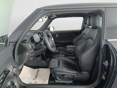 8 - MINI Cooper Cascioli Group