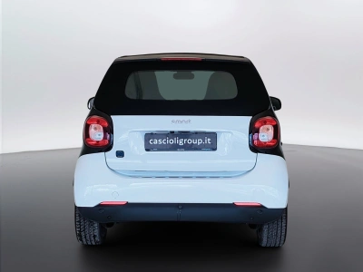 4 - smart fortwo Cascioli Group